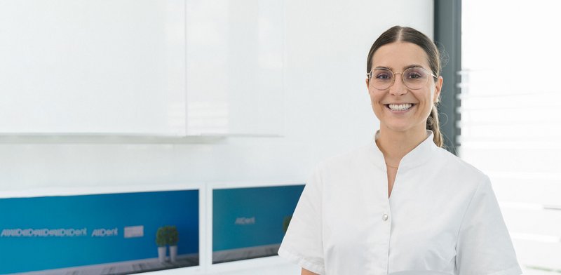 Portrait Oberärztin AllDent Stuttgart